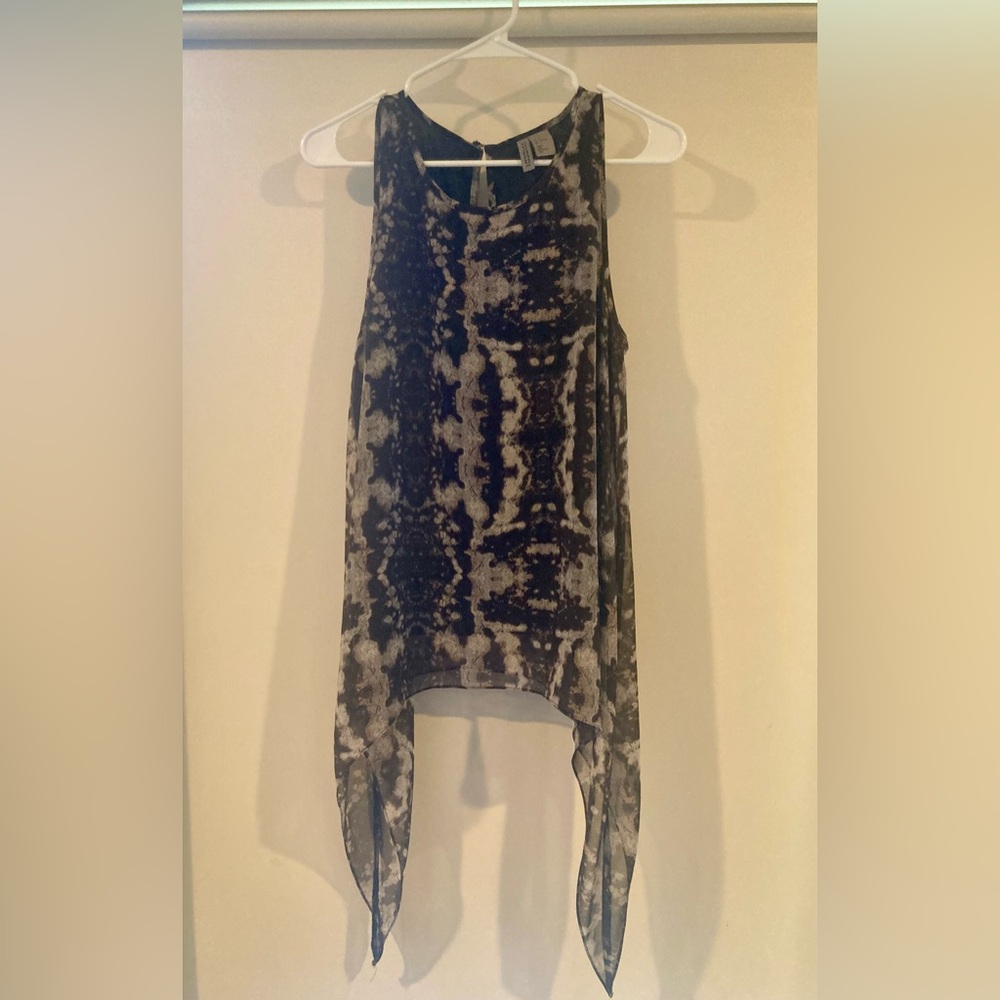 H&M Divided Monochrome Sleeveless Top